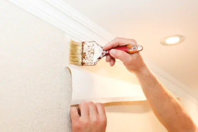 Pose de papier peint à Neuwiller — revêtements muraux et toiles de verre